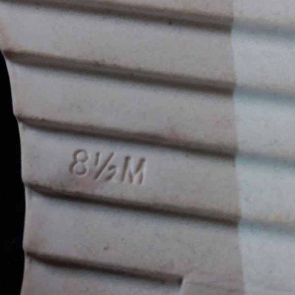 GUESS ANKLE SANDALS black and white size  8.5M. - Picture 6 of 6